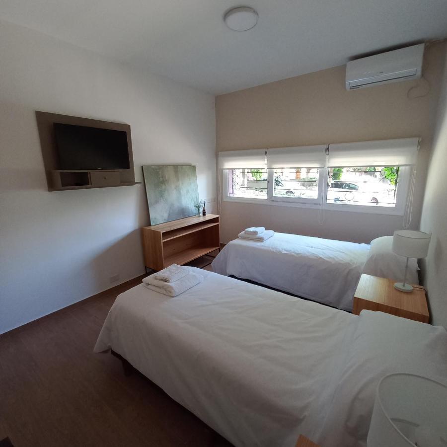 Villa De La Torre Mar del Plata Bagian luar foto